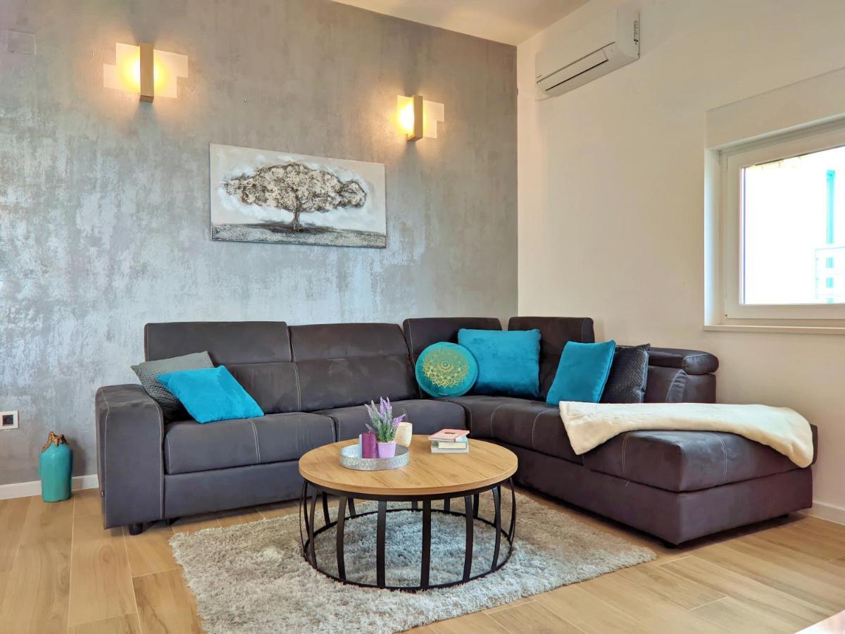 Luxury Sunrise Jacuzzi Apts, 50 M From The Beach Kali Dış mekan fotoğraf